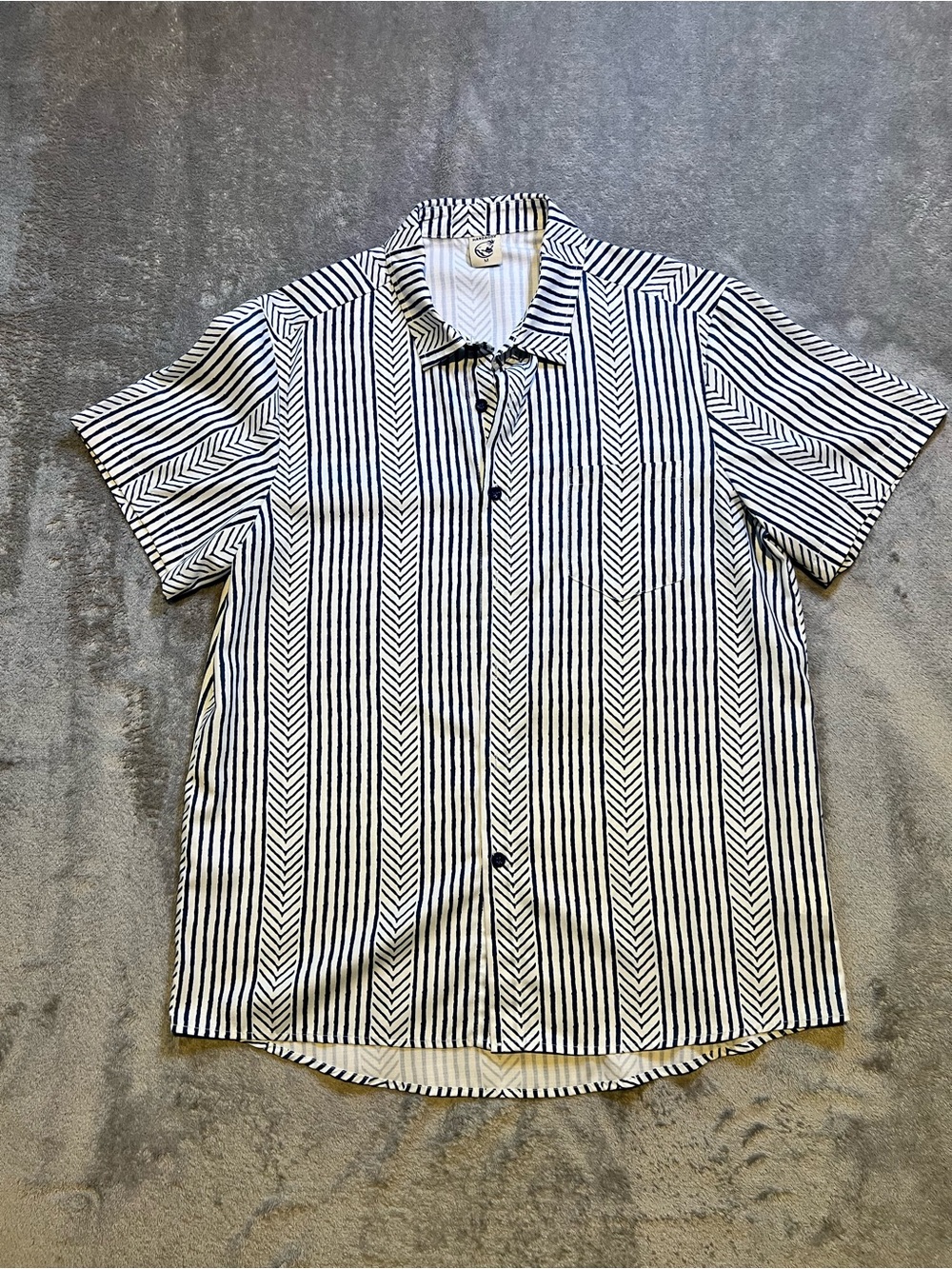 Men's Black & White Short Sleeve Stripe Button-Up Shirt